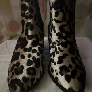 7.5 Madden Girl Velvet Leopard Block Heel Bootie